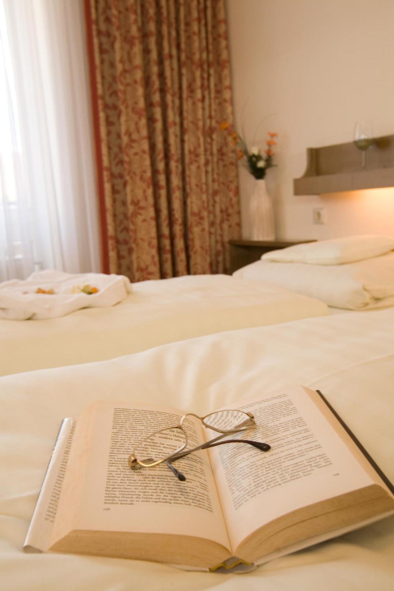 Graefliches Hotel Alte Post Bad Birnbach Bagian luar foto