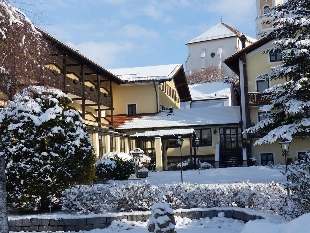 Graefliches Hotel Alte Post Bad Birnbach Bagian luar foto