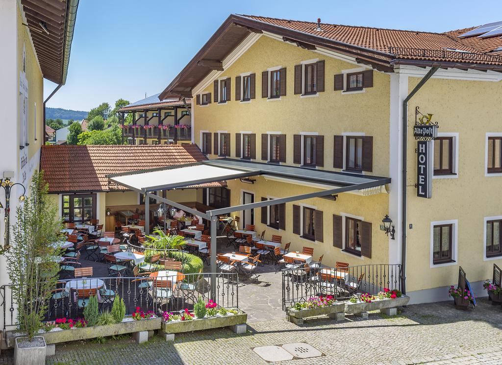 Graefliches Hotel Alte Post Bad Birnbach Bagian luar foto