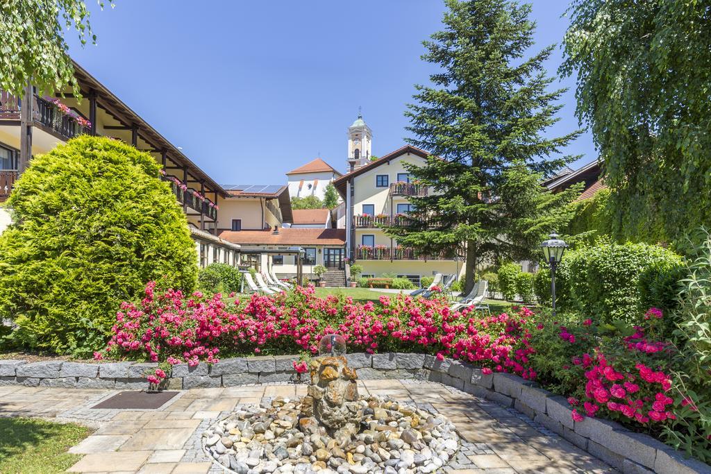 Graefliches Hotel Alte Post Bad Birnbach Bagian luar foto