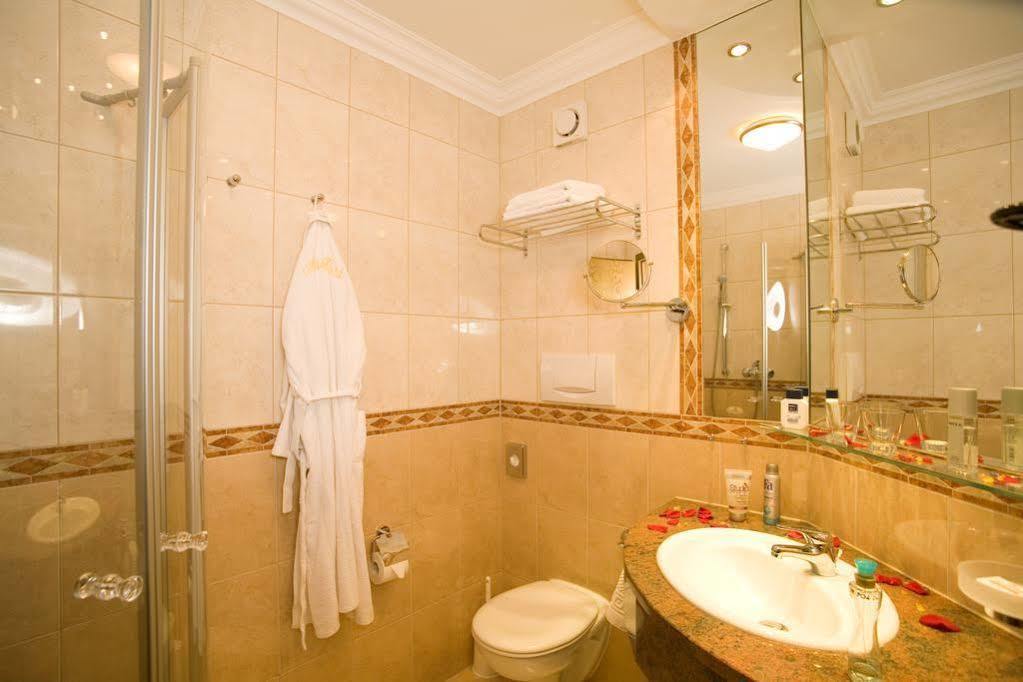 Graefliches Hotel Alte Post Bad Birnbach Bagian luar foto